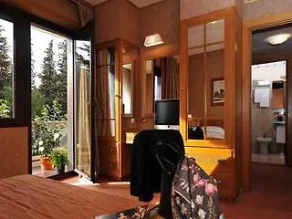 Polo Ξενοδοχείο 4*