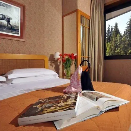 Szálloda Polo 4*